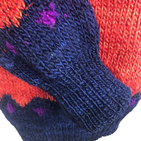 Vintage Wool Sweater Made in Uruguay Hand Knit Fair Isle Pullover - Picture 8 of 9